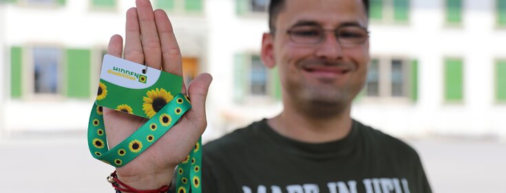 fach_sunflowerlanyard.jpg